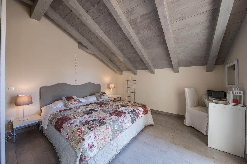 Monica Appartamenti Sirmione Exterior foto