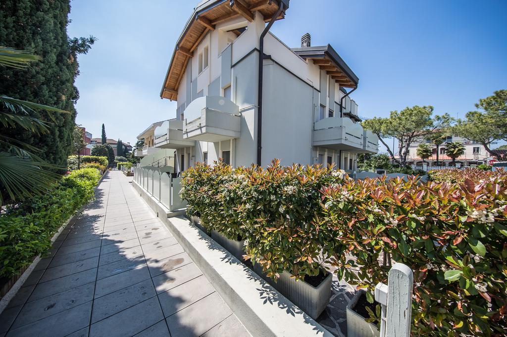 Monica Appartamenti Sirmione Exterior foto